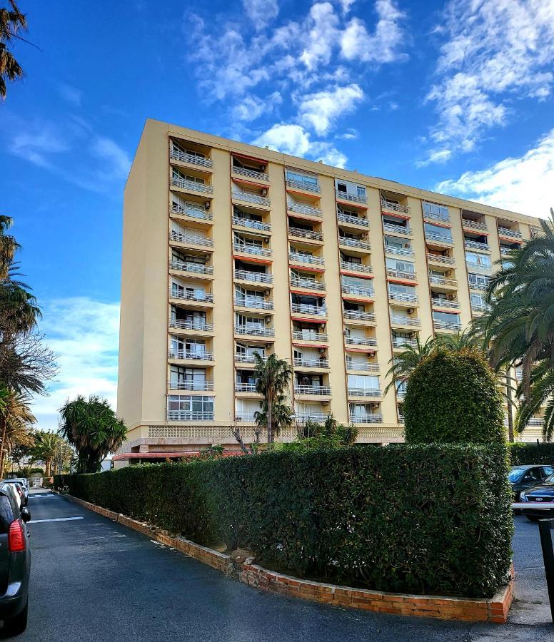 Apartamento Torre De La Roca Actual توريمولينوس المظهر الخارجي الصورة